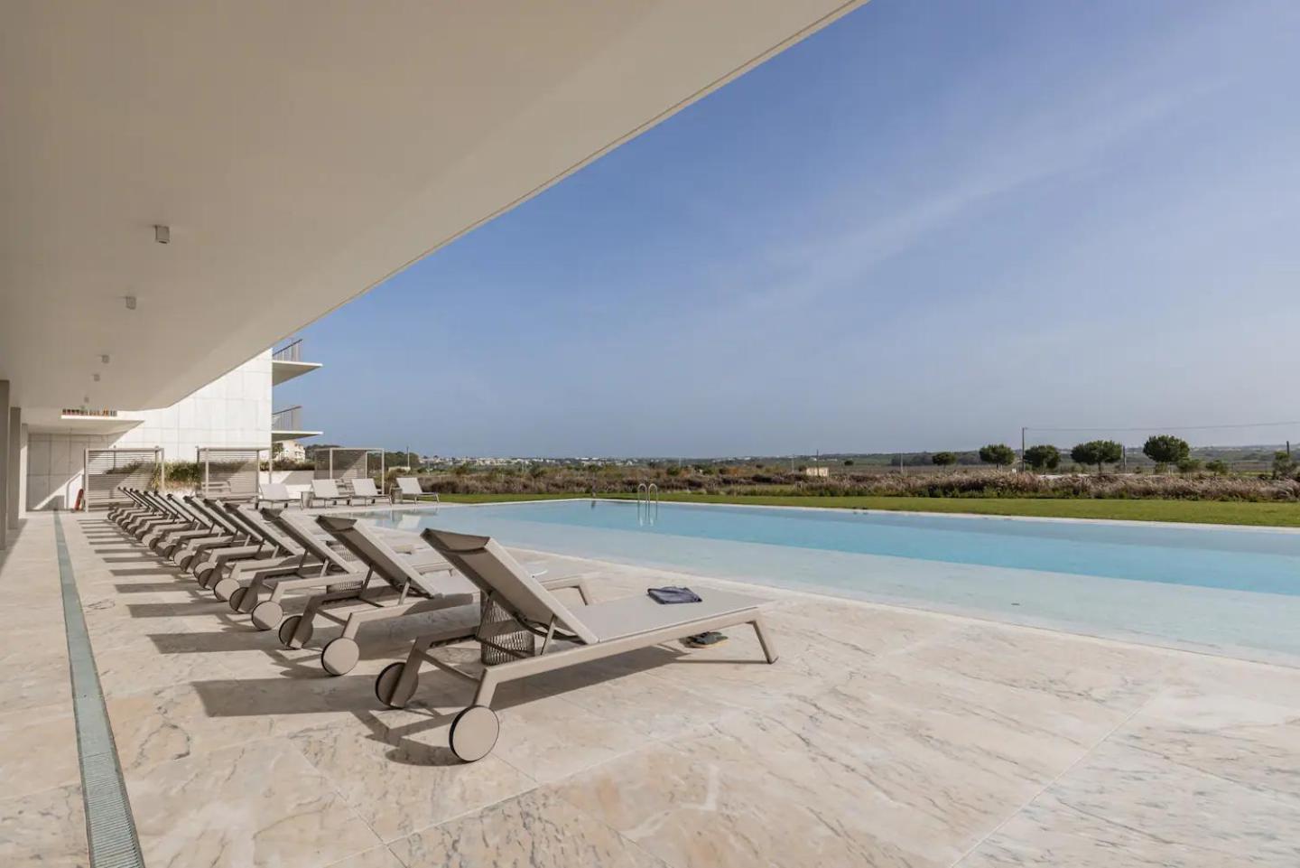 Bayline- Beachfront And Pool Armação de Pêra 외부 사진