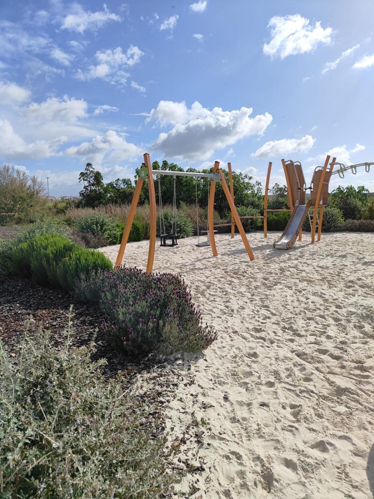 Bayline- Beachfront And Pool Armação de Pêra 외부 사진