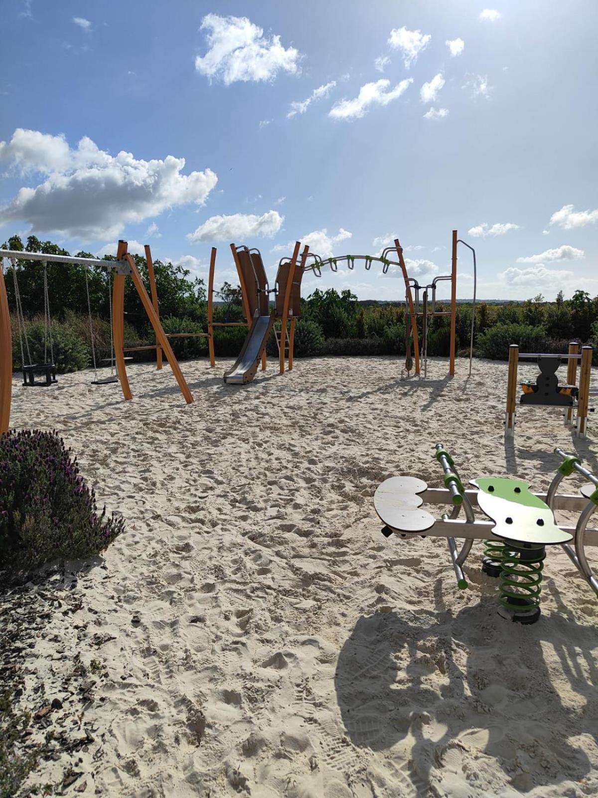 Bayline- Beachfront And Pool Armação de Pêra 외부 사진